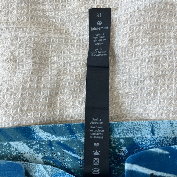 Men's Lululemon Board Short (size 31) - Picture 5 of 7